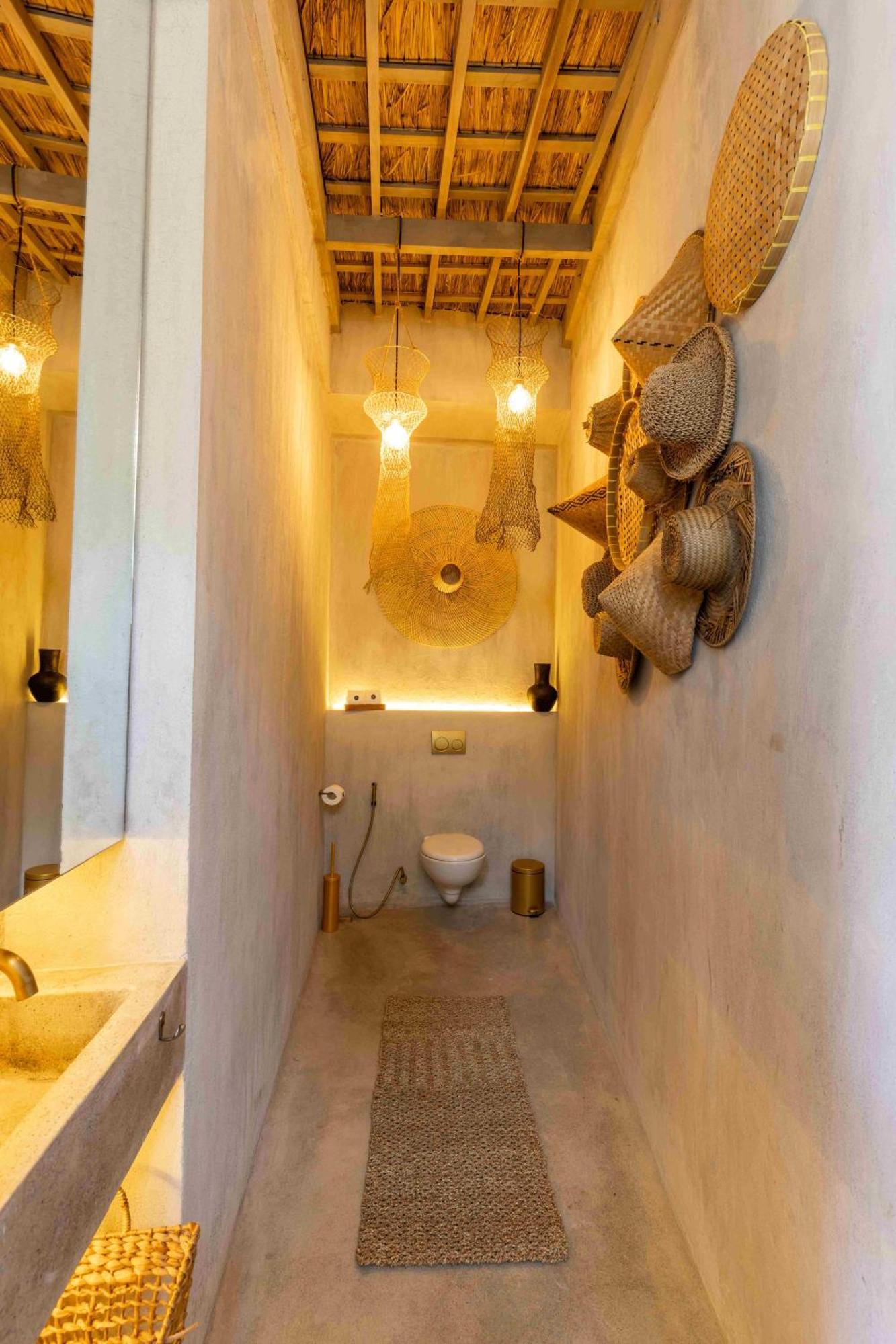 The Konkret Lombok Villa Kuta  Exterior photo