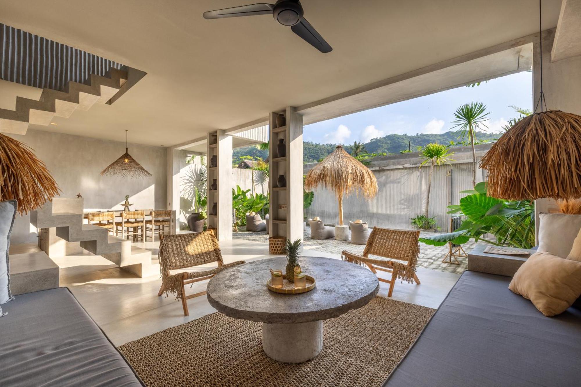 The Konkret Lombok Villa Kuta  Exterior photo